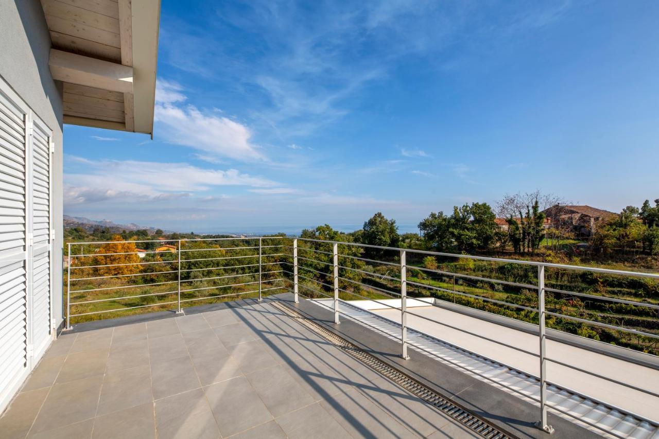 Design Villa In Piedimonte Etneo Exterior foto