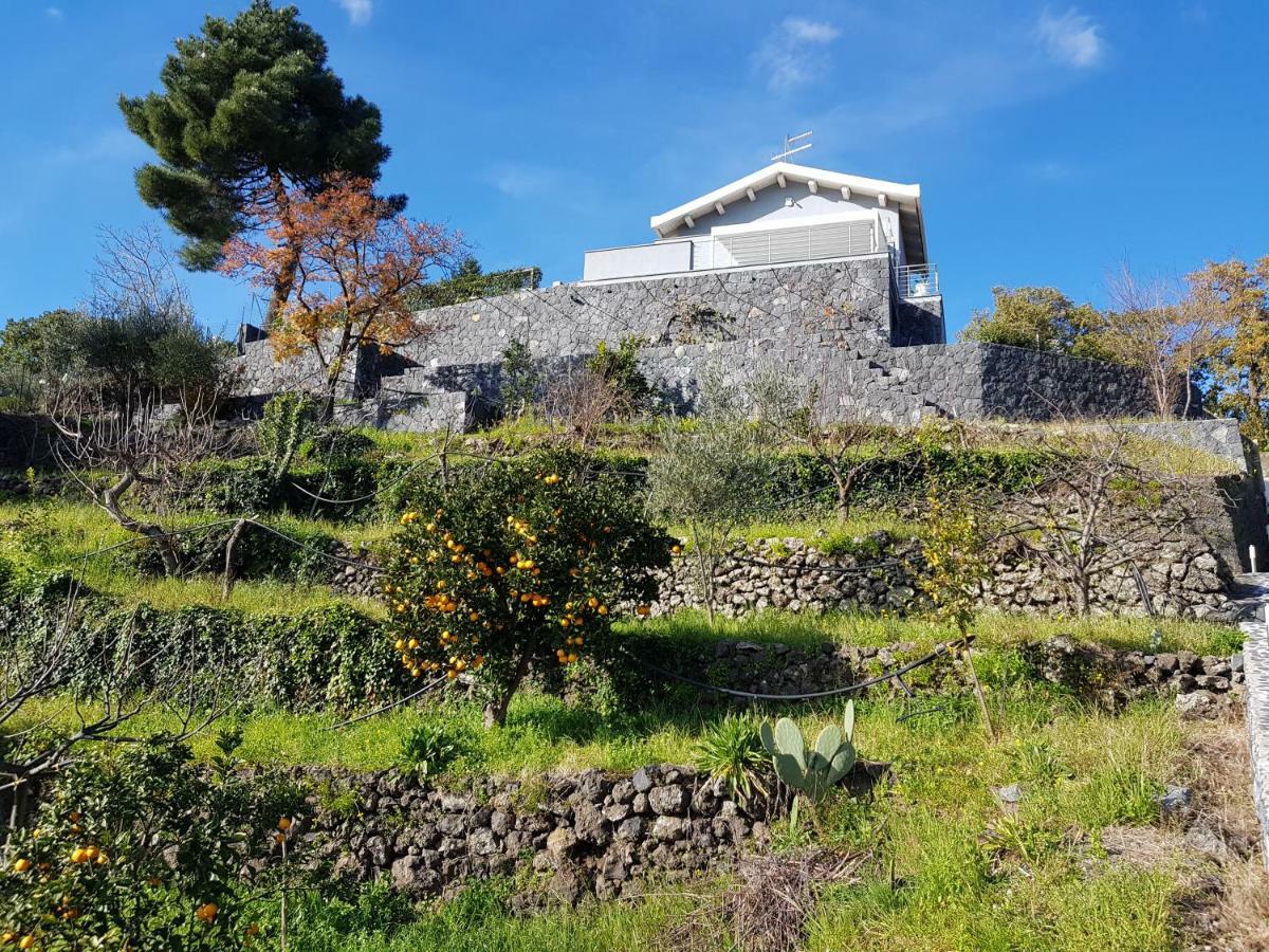 Design Villa In Piedimonte Etneo Exterior foto